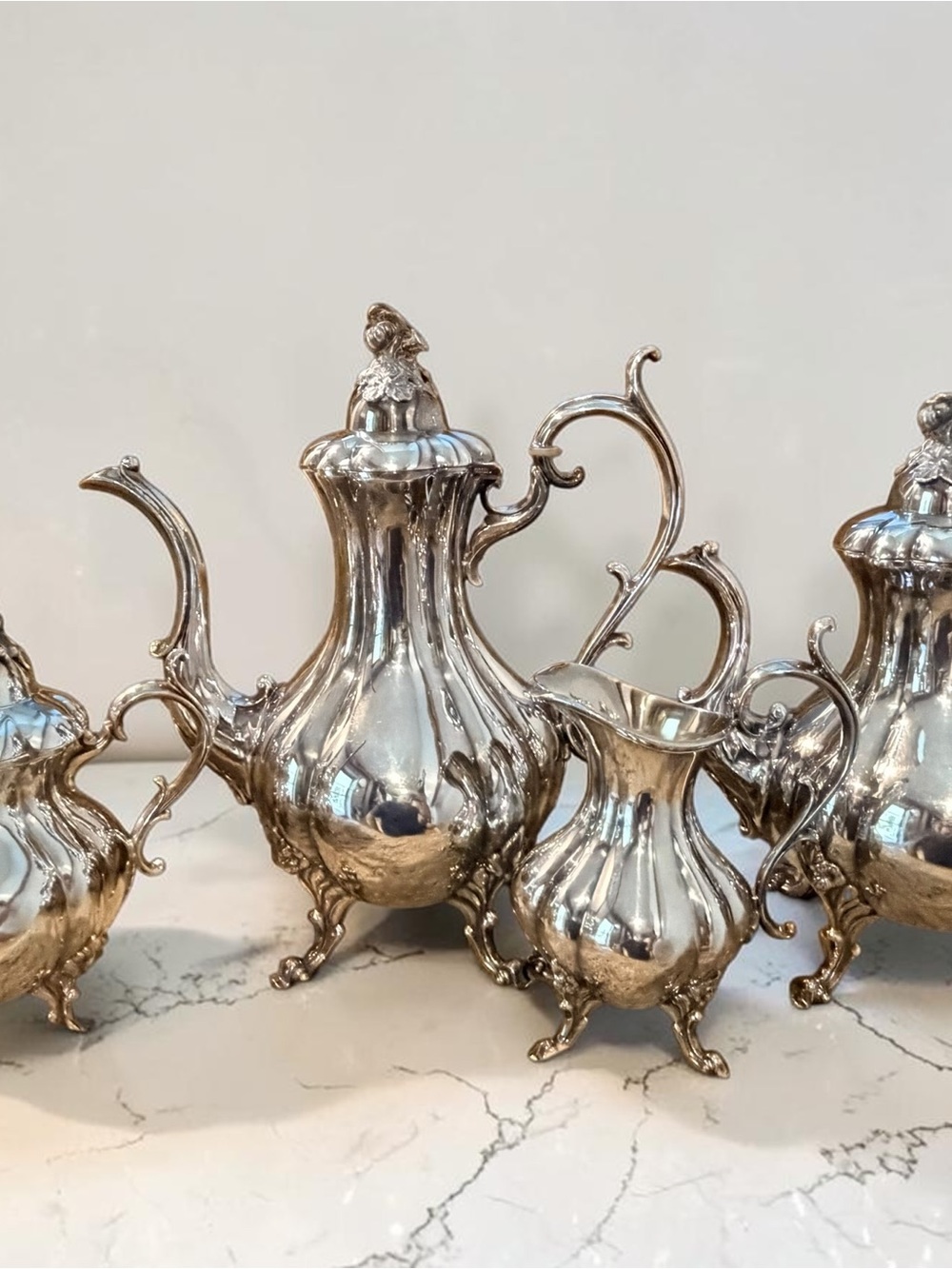 Vintage Reed & Barton "Winthrop" 1795 Silver-Plated Tea & Coffee Service 4 Piece